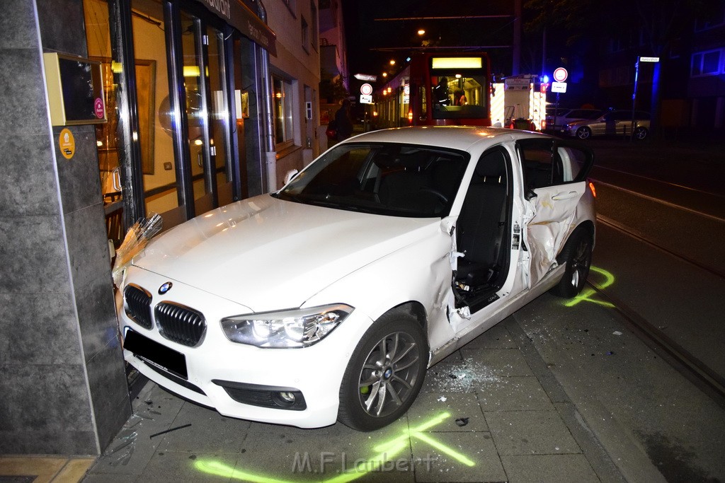 VU Pkw Strab PKlemm Koeln Altstadt Jahnstr P134.JPG - Miklos Laubert